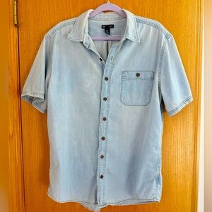 Gap denim button down shirt